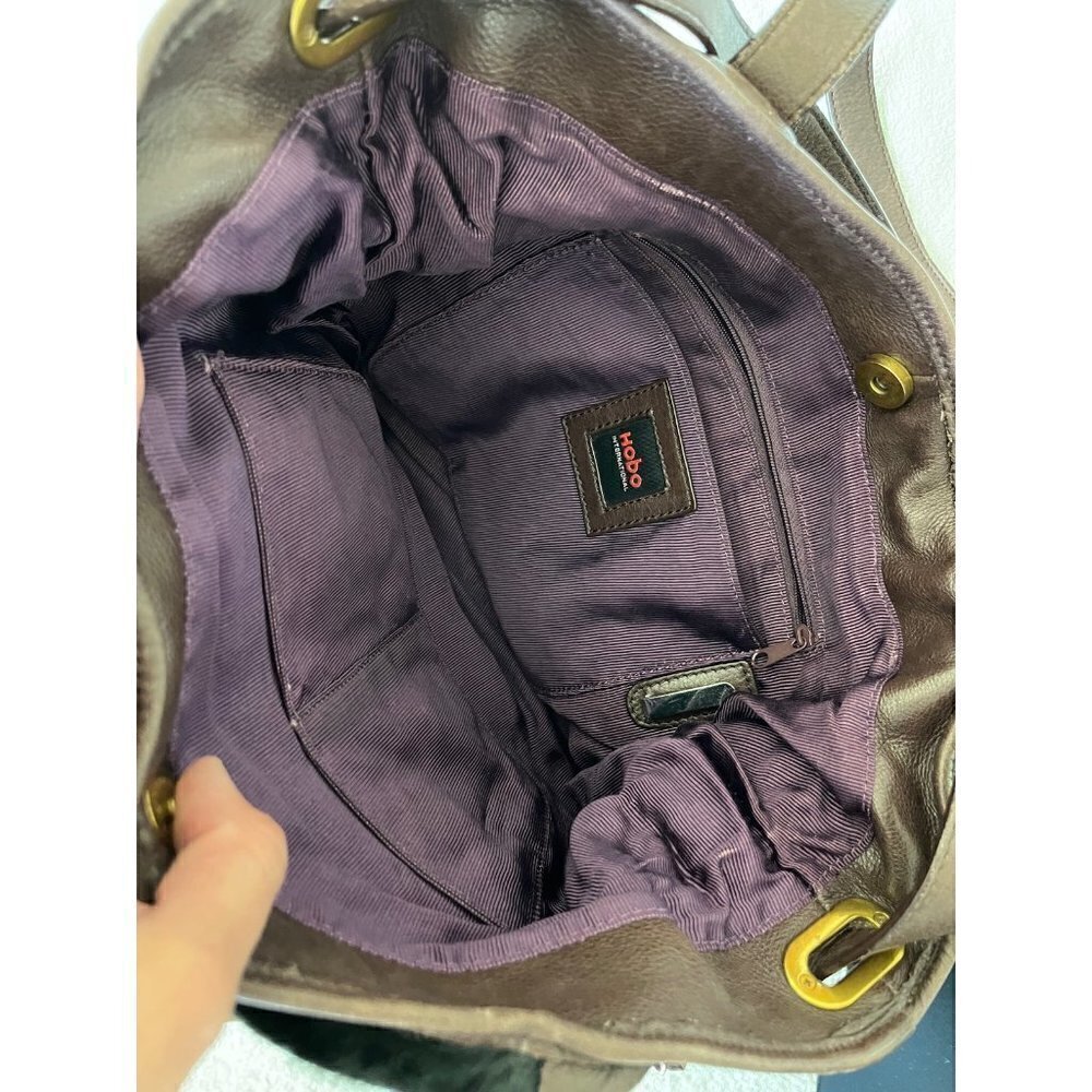 Hobo Purse - Picture 3 of 11